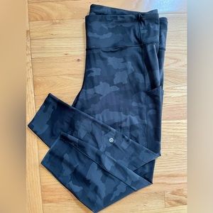 Lululemon size 18 black camo Fast and Free leggings EUC